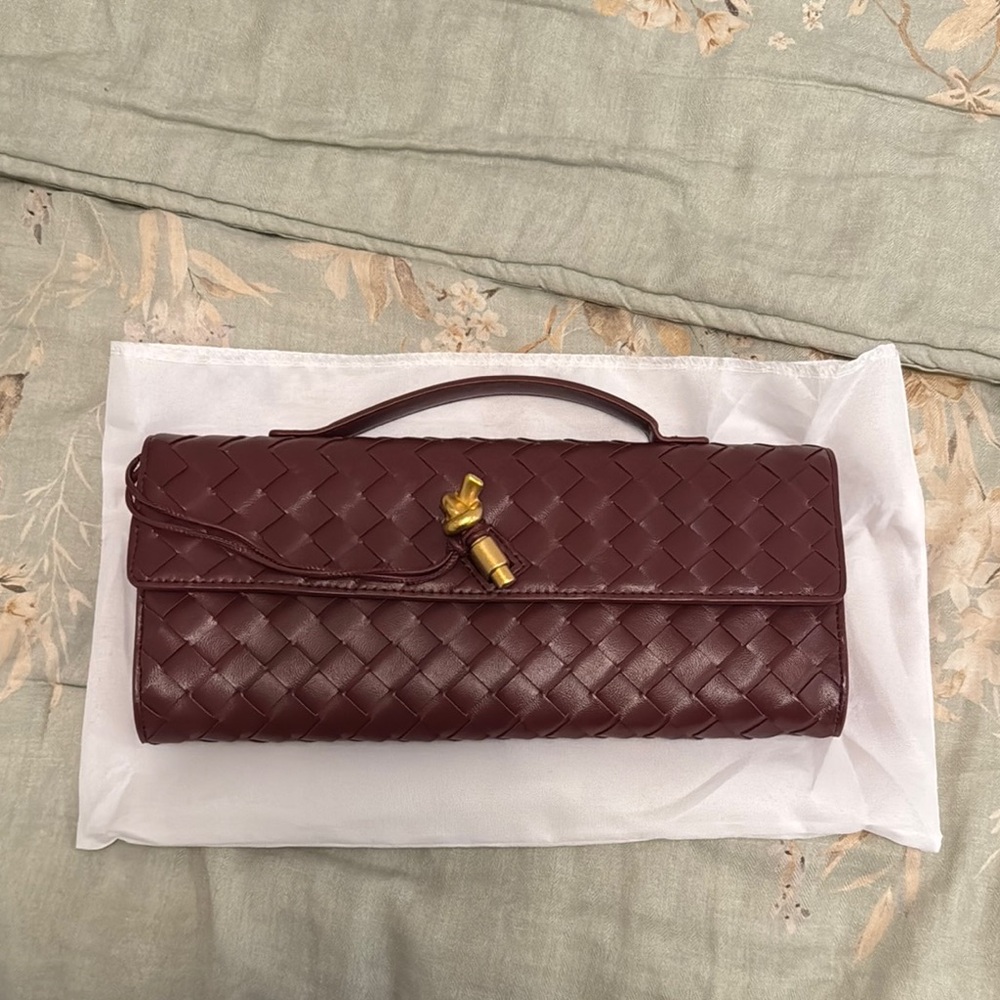 Leather Andiamo like clutch